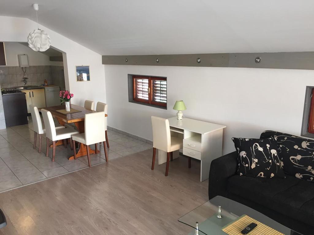 Apartments Pavic Betina  Εξωτερικό φωτογραφία